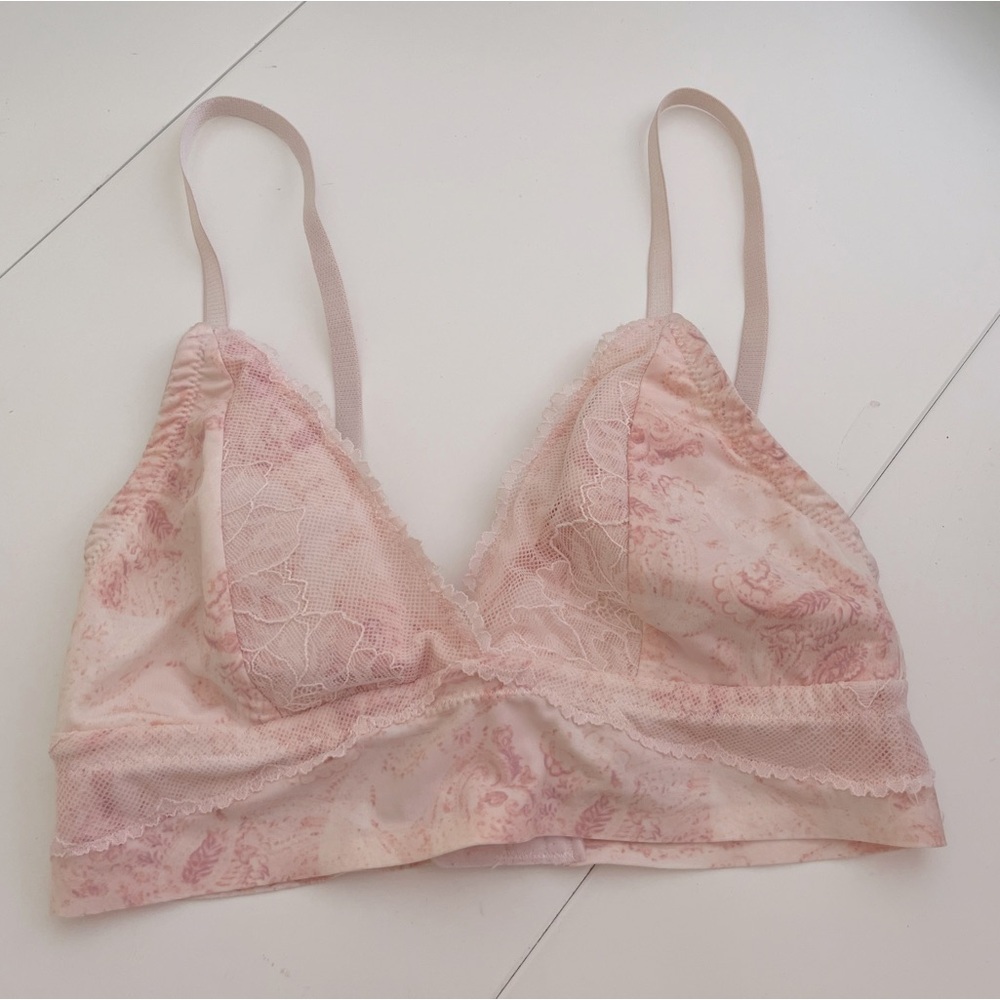 Jessica Simpson Bra